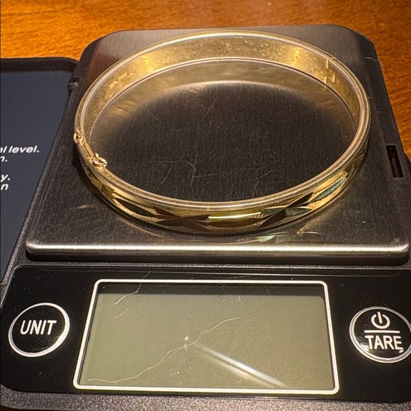 Beautiful Etched 18k RGP  Gold Bracelet with Snap Closure - Picture 13 of 13